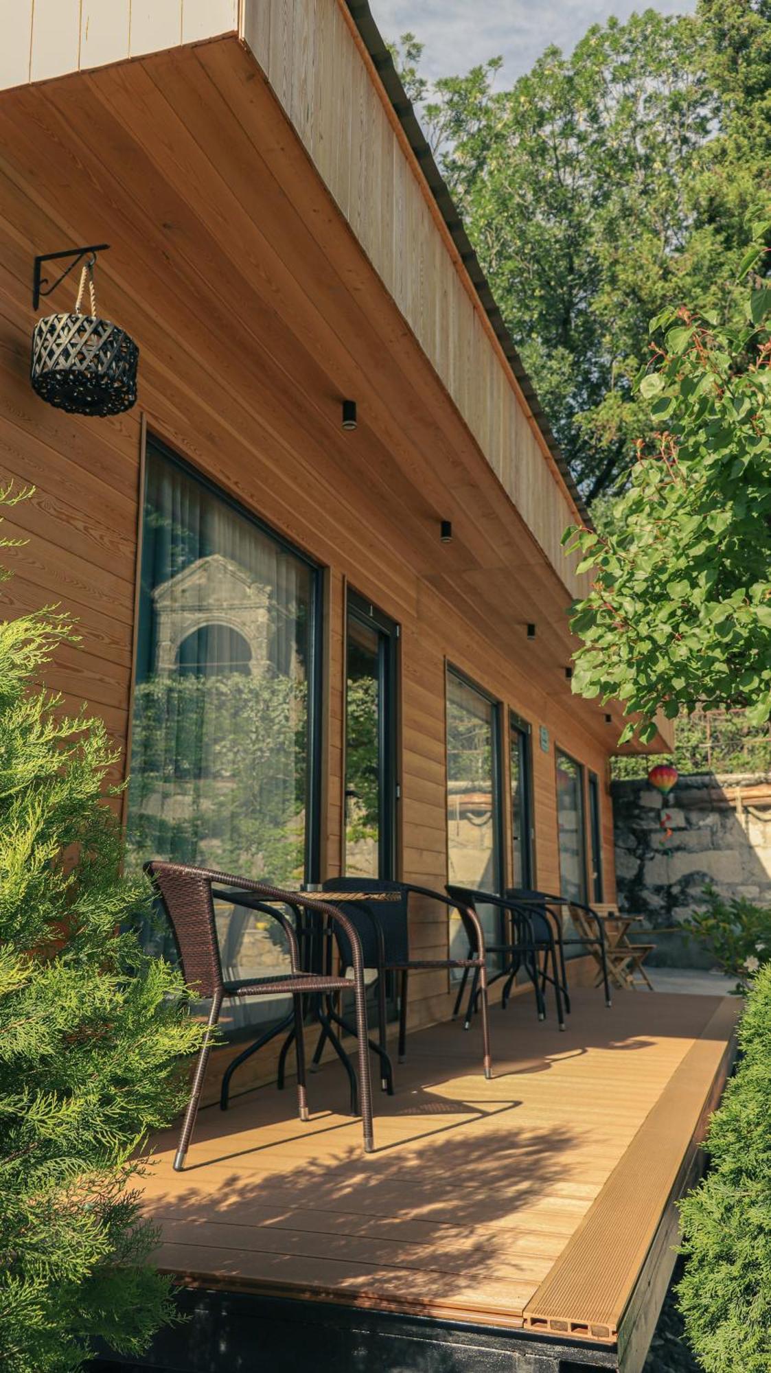 Garden Rooms In Kutaisi Bagian luar foto